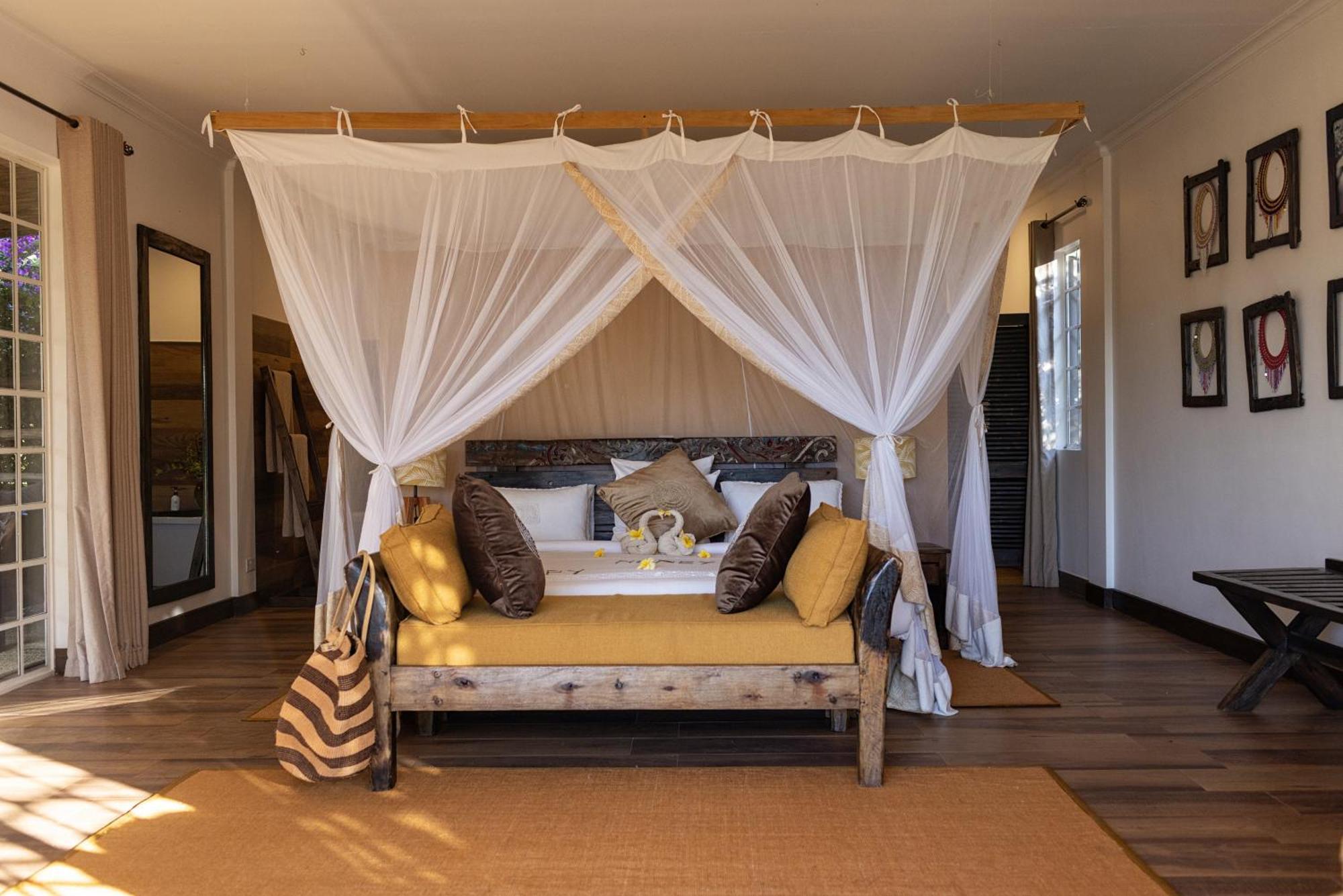 Deluxe Double Room with Bath